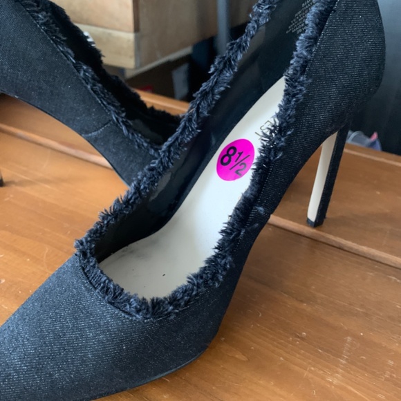 Nine West Fabric Fringe Heels - Picture 2 of 4